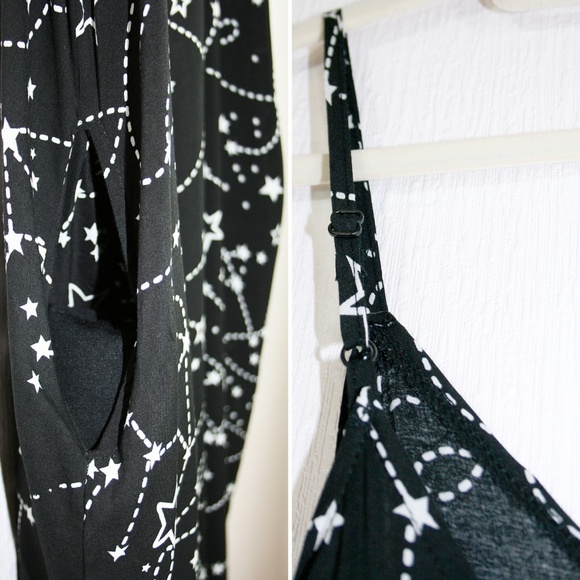 B&W Star/Constellation Pocketed Maxi Dress NWOT - Picture 4 of 8